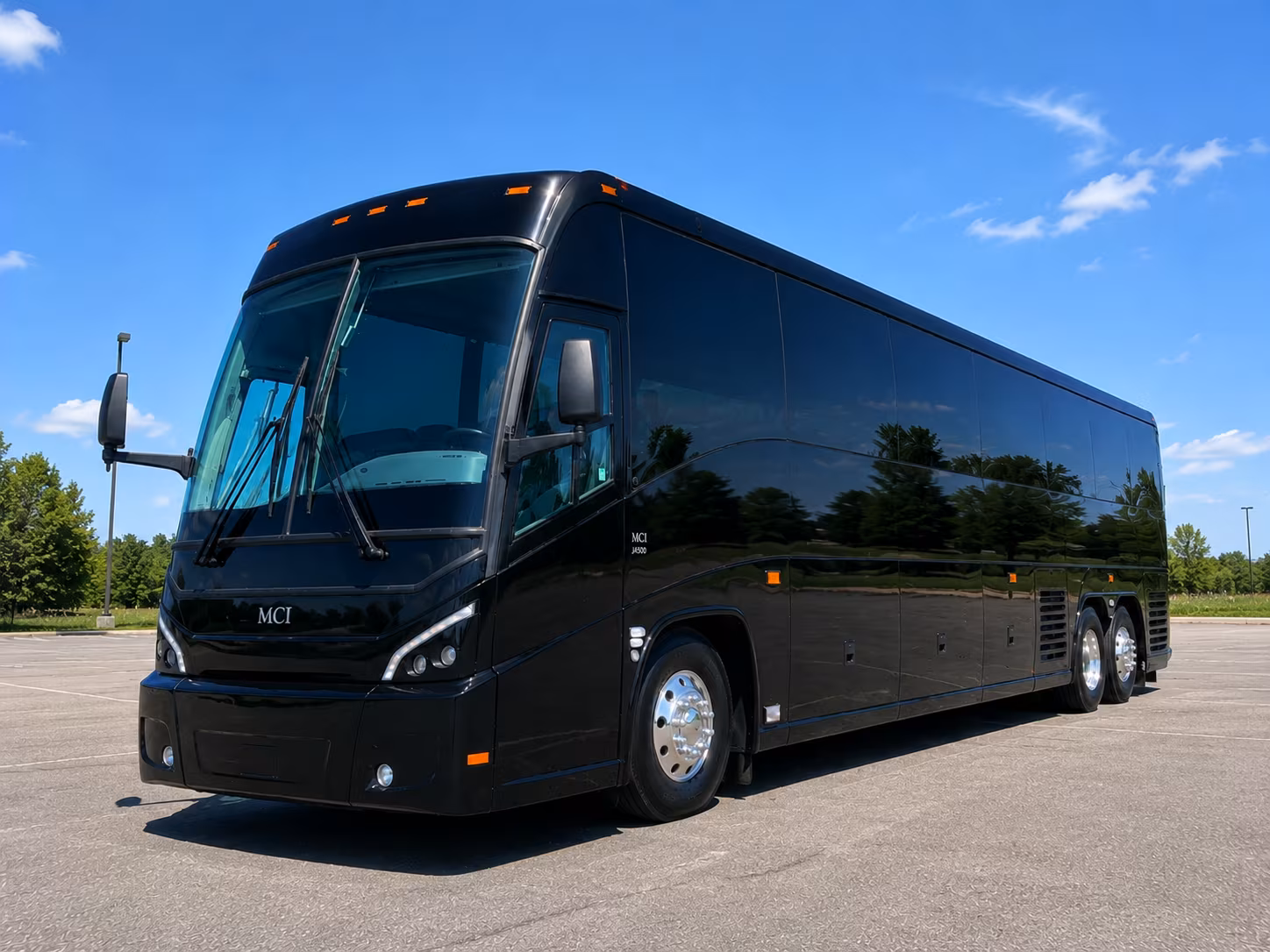 shuttle your guests between east valley hotels and queen creek venues without a headache
